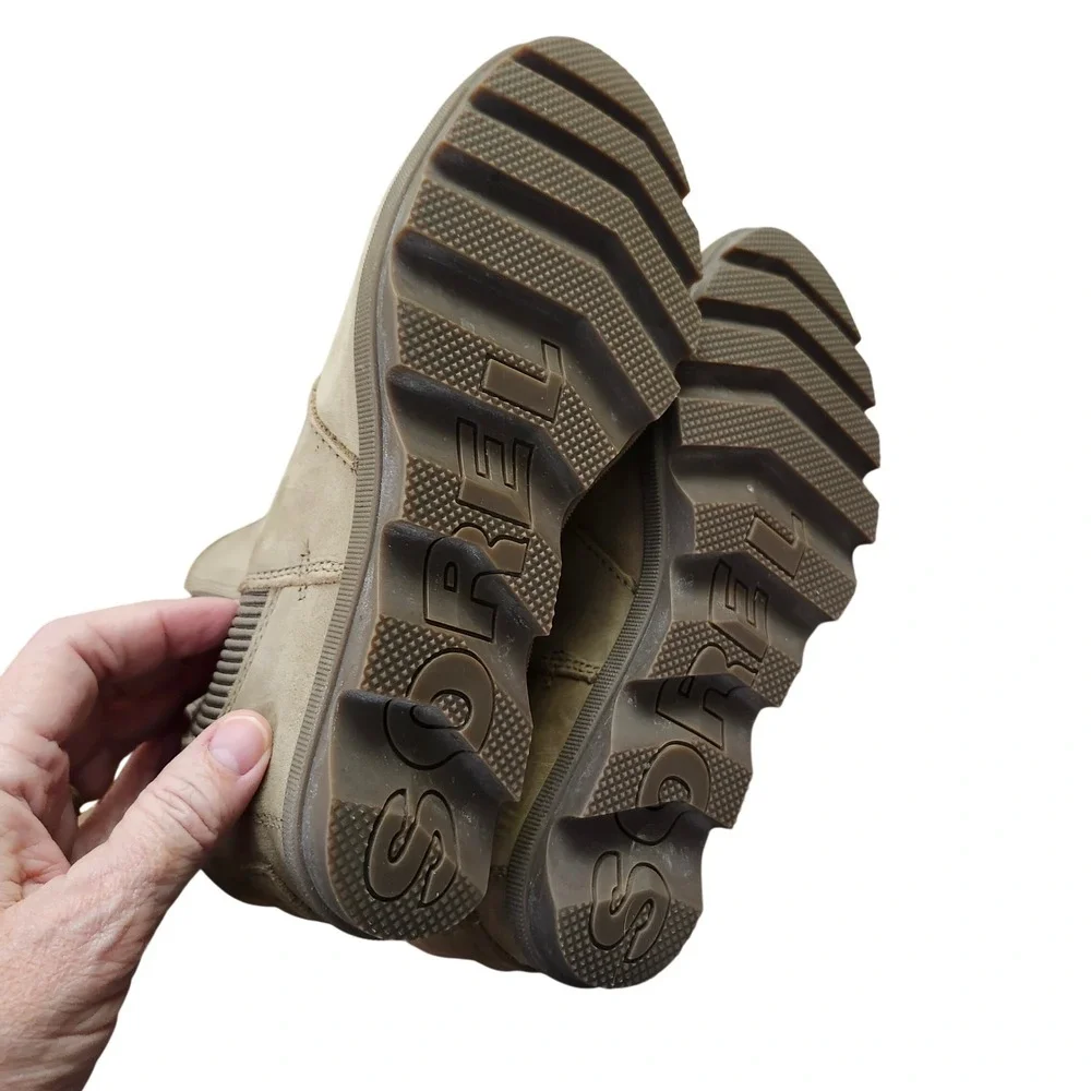 Sorel taupe suede